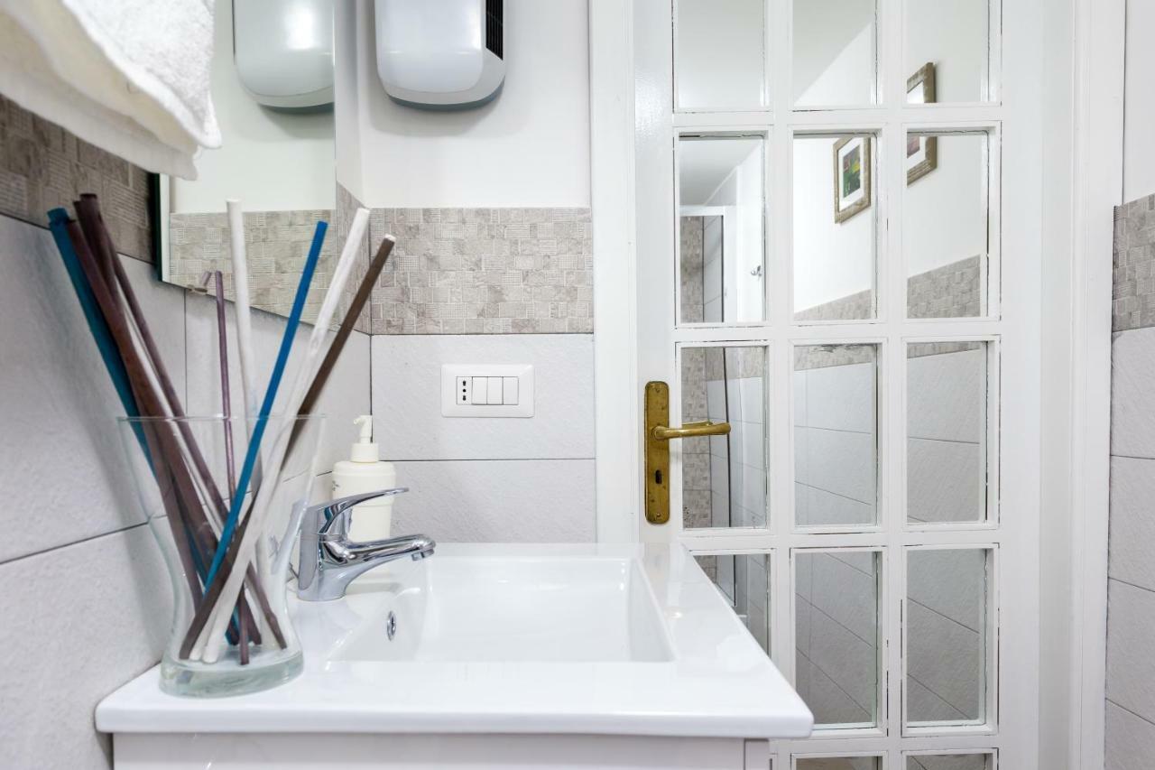 Manuela Apartments Centro Storico 나폴리 외부 사진